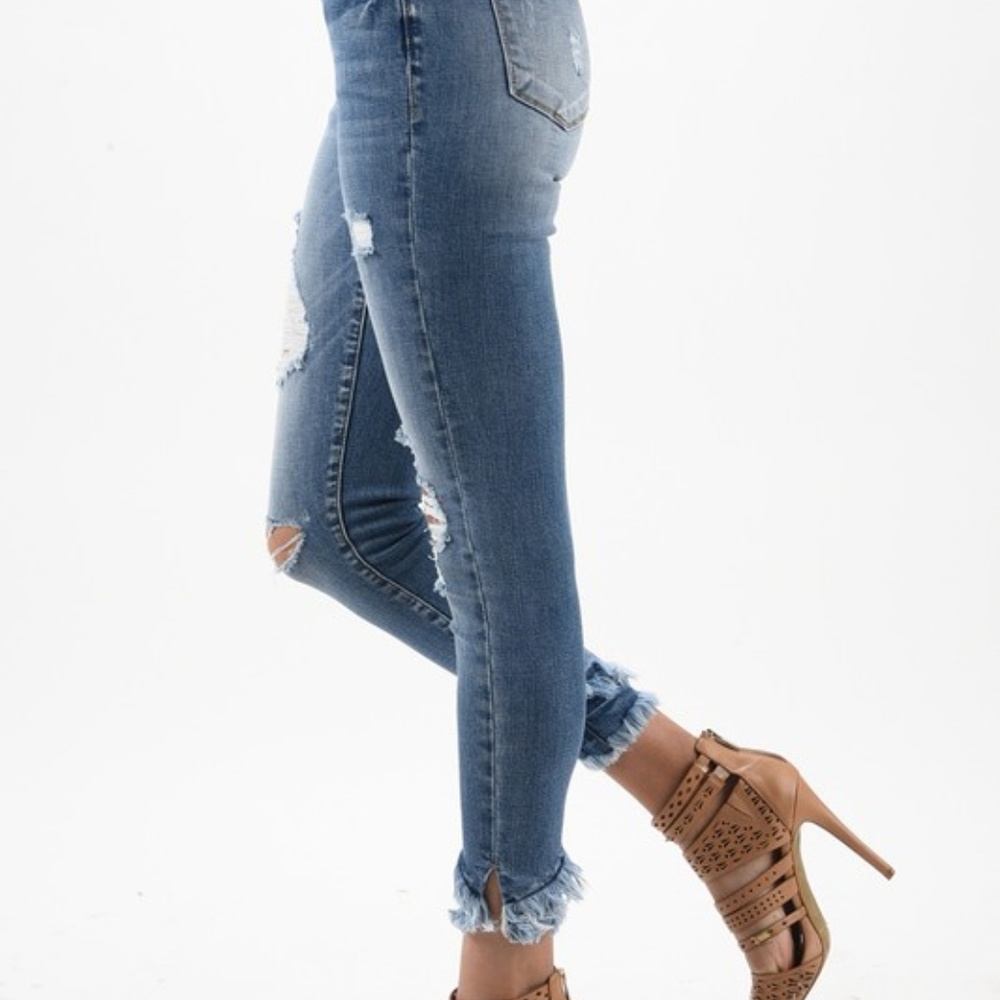 NWT Distressed Jeans - Picture 4 of 8